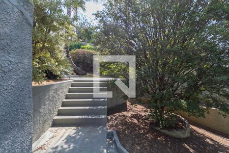 Casa à venda com 498m², 5 quartos e 3 vagas Casa à venda com 498m², 5 quartos e 3 vagasJardim