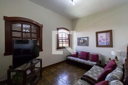 Casa à venda com 498m², 5 quartos e 3 vagas Casa à venda com 498m², 5 quartos e 3 vagasSala 2