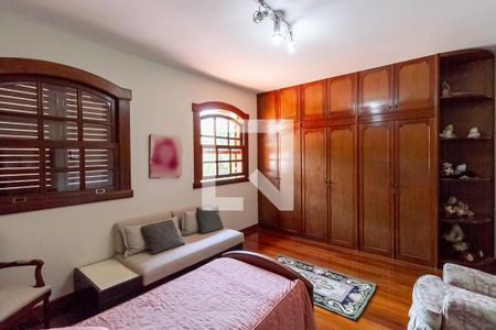 Casa à venda com 498m², 5 quartos e 3 vagas Casa à venda com 498m², 5 quartos e 3 vagasSuíte 1