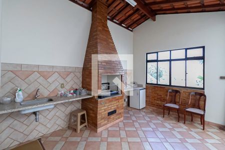 Casa à venda com 498m², 5 quartos e 3 vagas Casa à venda com 498m², 5 quartos e 3 vagasÁrea Gourmet