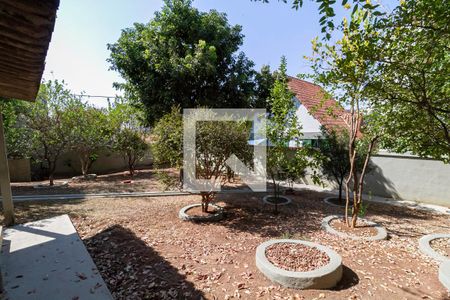 Casa à venda com 498m², 5 quartos e 3 vagas Casa à venda com 498m², 5 quartos e 3 vagasJardim