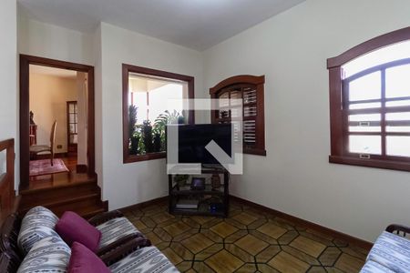 Casa à venda com 498m², 5 quartos e 3 vagas Casa à venda com 498m², 5 quartos e 3 vagasSala 2