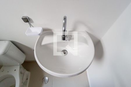 Detalhe - Banheiro de apartamento para alugar com 1 quarto, 31m² em Brás, São Paulo