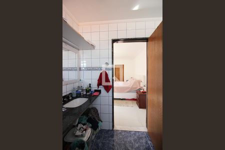 Casa à venda com 330m², 3 quartos e 2 vagasSuíte 3 Banheiro