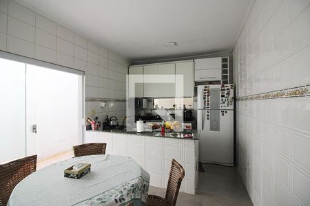 Casa à venda com 330m², 3 quartos e 2 vagasCozinha