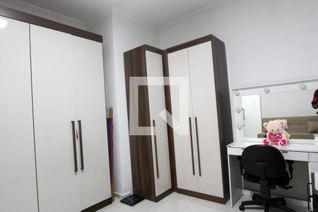 Casa à venda com 250m², 3 quartos e 2 vagas Casa à venda com 250m², 3 quartos e 2 vagasQuarto 2