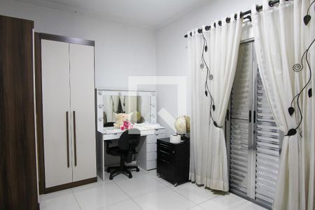 Casa à venda com 250m², 3 quartos e 2 vagas Casa à venda com 250m², 3 quartos e 2 vagasQuarto 2