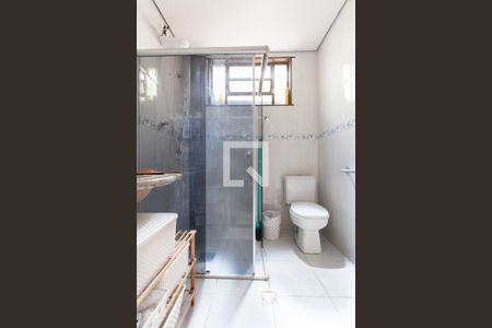 Casa à venda com 448m², 4 quartos e 4 vagasBanheiro Social 1