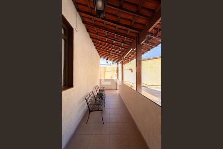 Casa à venda com 448m², 4 quartos e 4 vagasVaranda da Sala