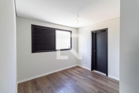 Apartamento à venda com 111m², 3 quartos e 2 vagas Apartamento à venda com 111m², 3 quartos e 2 vagasSuíte