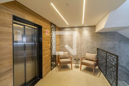 Apartamento à venda com 111m², 3 quartos e 2 vagas Apartamento à venda com 111m², 3 quartos e 2 vagasHall de entrada