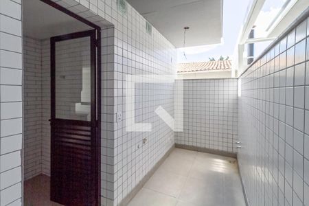 Apartamento à venda com 111m², 3 quartos e 2 vagas Apartamento à venda com 111m², 3 quartos e 2 vagasÁrea de serviço