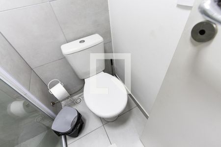 Apartamento à venda com 35m², 2 quartos e sem vaga Apartamento à venda com 35m², 2 quartos e sem vagaBanheiro