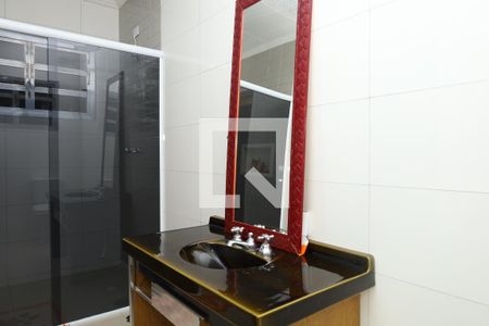 Casa à venda com 170m², 3 quartos e 2 vagasBanheiro