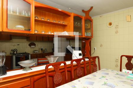 Casa à venda com 170m², 3 quartos e 2 vagasCozinha