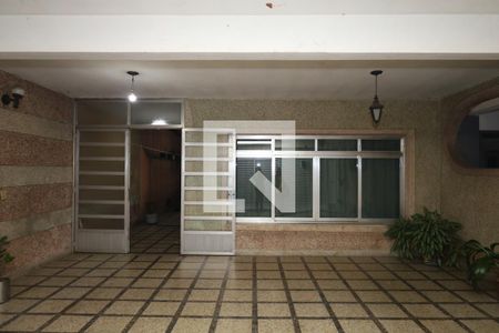 Casa à venda com 170m², 3 quartos e 2 vagasÁrea comum
