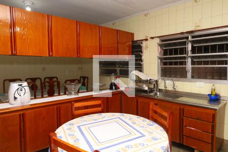 Casa à venda com 170m², 3 quartos e 2 vagasCozinha