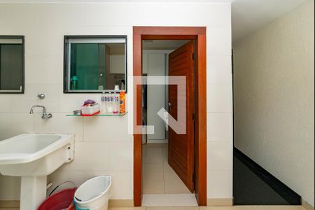 Casa à venda com 421m², 5 quartos e 3 vagas Casa à venda com 421m², 5 quartos e 3 vagasQuarto de Serviço