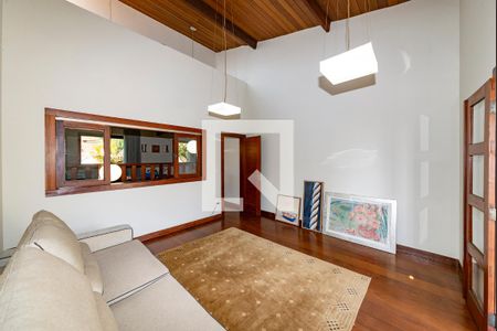 Casa à venda com 421m², 5 quartos e 3 vagas Casa à venda com 421m², 5 quartos e 3 vagasQuarto 5 - Escritorio