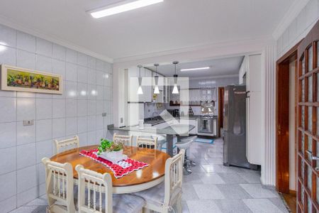 Casa à venda com 299m², 4 quartos e 6 vagasCozinha