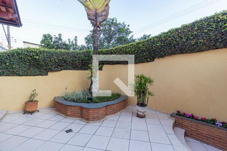 Casa à venda com 299m², 4 quartos e 6 vagasQuintal