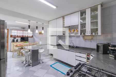 Casa à venda com 299m², 4 quartos e 6 vagasCozinha