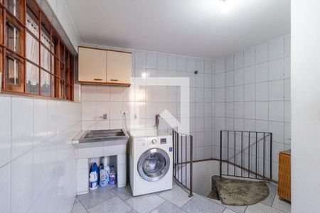 Casa à venda com 299m², 4 quartos e 6 vagasÁrea de serviço