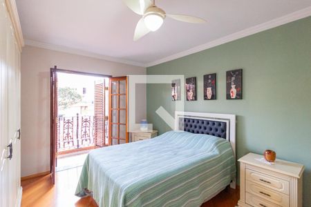 Casa à venda com 299m², 4 quartos e 6 vagasSuíte