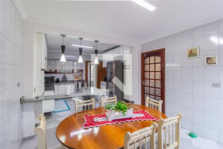 Casa à venda com 299m², 4 quartos e 6 vagasCozinha