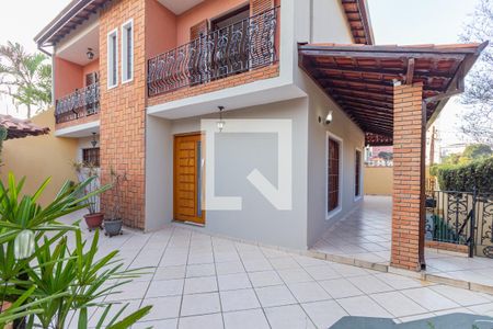 Casa à venda com 299m², 4 quartos e 6 vagasQuintal