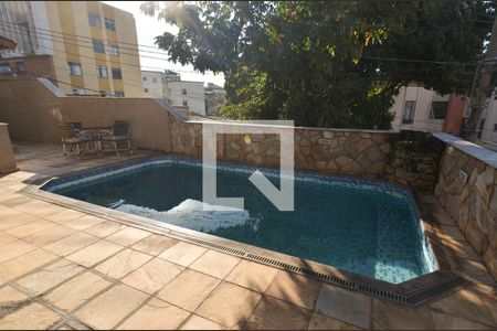 Casa à venda com 300m², 4 quartos e 5 vagasÁrea piscina
