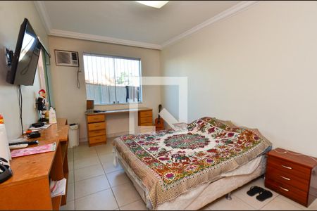 Casa à venda com 300m², 4 quartos e 5 vagasSuíte 2
