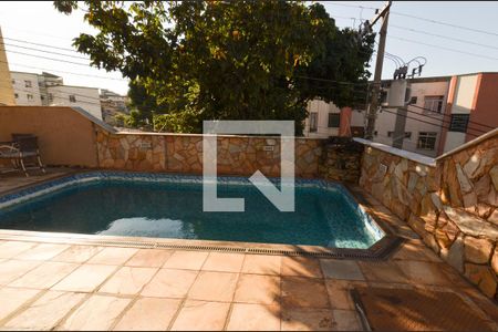 Casa à venda com 300m², 4 quartos e 5 vagasÁrea piscina