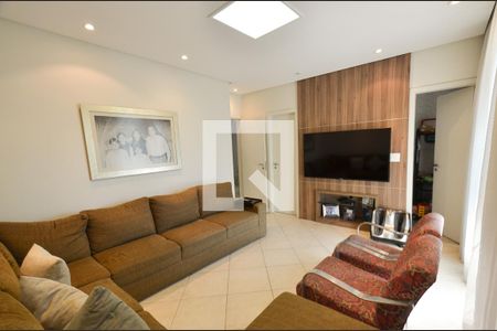 Casa à venda com 300m², 4 quartos e 5 vagasSala tv