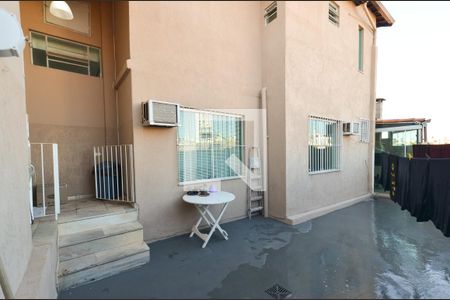 Casa à venda com 300m², 4 quartos e 5 vagasÁrea serviço