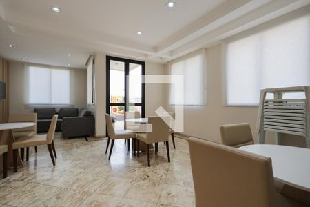 Apartamento à venda com 165m², 3 quartos e 3 vagas Apartamento à venda com 165m², 3 quartos e 3 vagasÁrea comum - Salão de festas