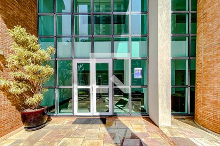 Apartamento à venda com 130m², 2 quartos e 3 vagasPlaquinha