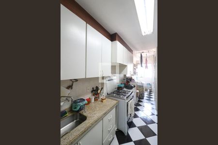 Apartamento à venda com 111m², 3 quartos e 2 vagas Apartamento à venda com 111m², 3 quartos e 2 vagasCozinha