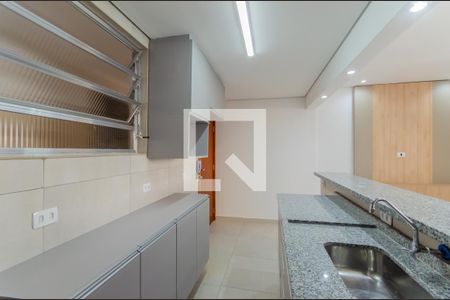 Cozinha e Área de Serviço de kitnet/studio para alugar com 1 quarto, 40m² em Liberdade, São Paulo