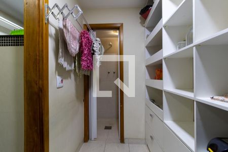 Apartamento à venda com 69m², 3 quartos e 1 vaga Apartamento à venda com 69m², 3 quartos e 1 vagaQuarto de Serviço