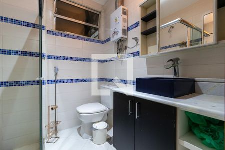 Apartamento à venda com 69m², 3 quartos e 1 vaga Apartamento à venda com 69m², 3 quartos e 1 vagaBanheiro Social
