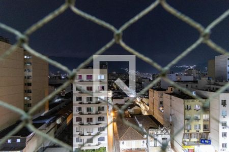 Apartamento à venda com 69m², 3 quartos e 1 vaga Apartamento à venda com 69m², 3 quartos e 1 vagaQuarto 2 Varanda Vista