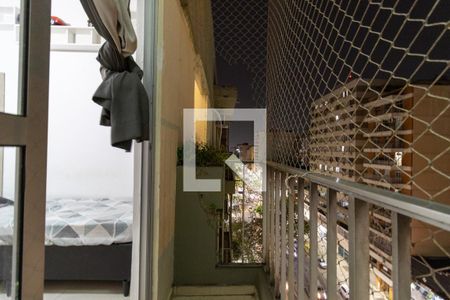 Apartamento à venda com 69m², 3 quartos e 1 vaga Apartamento à venda com 69m², 3 quartos e 1 vagaQuarto 2 Varanda