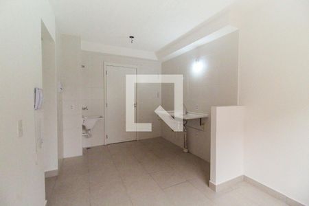 Sala/Cozinha de apartamento para alugar com 2 quartos, 33m² em Itaquera, São Paulo