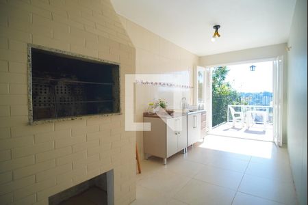 Casa à venda com 377m², 4 quartos e 2 vagas Casa à venda com 377m², 4 quartos e 2 vagasÁrea gourmet