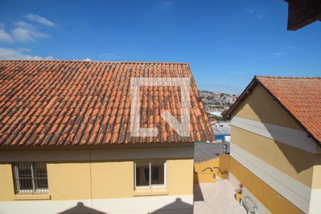 Casa de condomínio à venda com 80m², 2 quartos e 2 vagas Casa de condomínio à venda com 80m², 2 quartos e 2 vagasVista do sótão