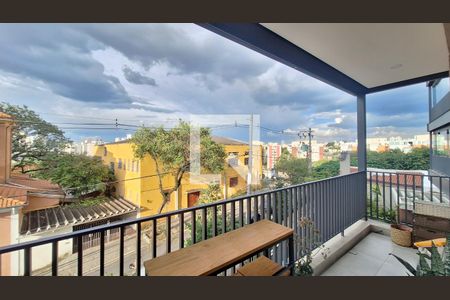 Varanda de apartamento para alugar com 2 quartos, 87m² em Vila Ipojuca, São Paulo