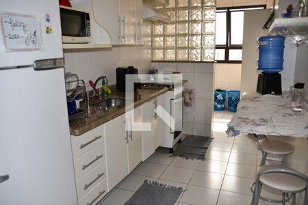 Apartamento à venda com 162m², 3 quartos e 2 vagas Apartamento à venda com 162m², 3 quartos e 2 vagasCozinha