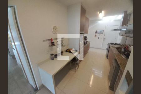 Apartamento à venda com 3 quartos, 178m² em Vila Suzana, São Paulo