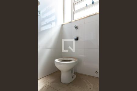 Casa à venda com 200m², 4 quartos e 2 vagas Casa à venda com 200m², 4 quartos e 2 vagasBanheiro 2